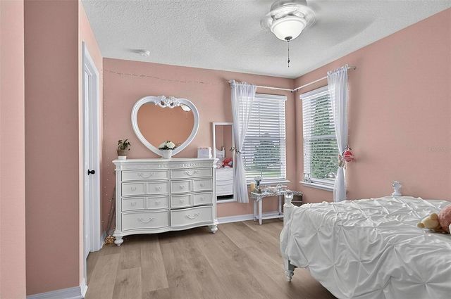 2001 RED BLUFF AVENUE, Apopka, FL 32712