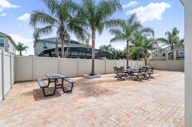 2001 RED BLUFF AVENUE, Apopka, FL 32712
