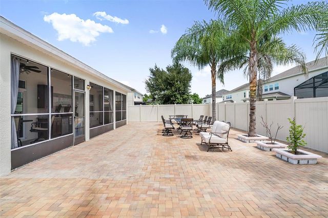 2001 RED BLUFF AVENUE, Apopka, FL 32712