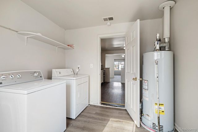 11004 Republic Avenue, Warren, MI 48089