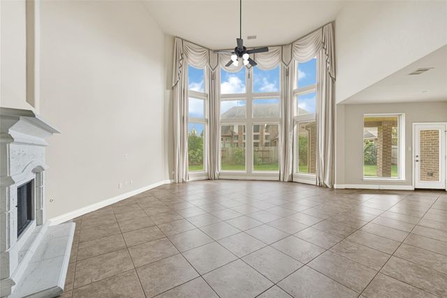 13617 Fountain Mist Drive, Pearland, TX 77584