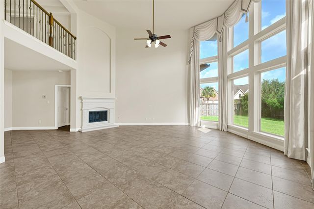 13617 Fountain Mist Drive, Pearland, TX 77584