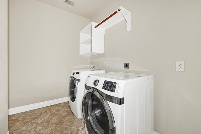 13617 Fountain Mist Drive, Pearland, TX 77584