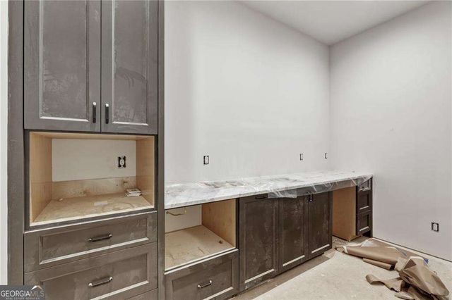 720 Edgewater Trail, Atlanta, GA 30328