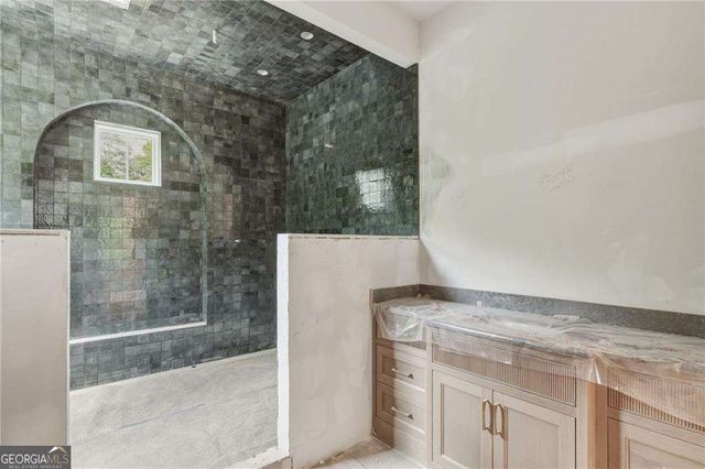 720 Edgewater Trail, Atlanta, GA 30328