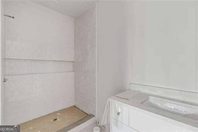 720 Edgewater Trail, Atlanta, GA 30328