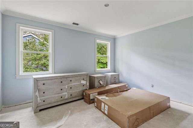 720 Edgewater Trail, Atlanta, GA 30328