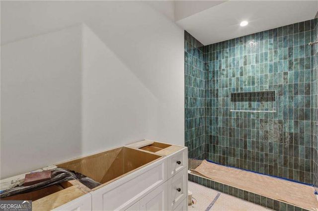 720 Edgewater Trail, Atlanta, GA 30328