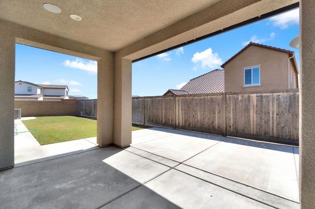 1020 Treasure Hills Drive, Madera, CA 93636