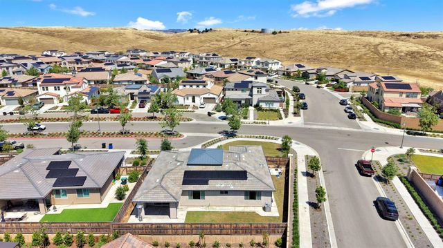 1020 Treasure Hills Drive, Madera, CA 93636