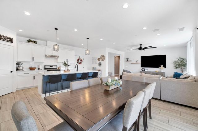 1020 Treasure Hills Drive, Madera, CA 93636