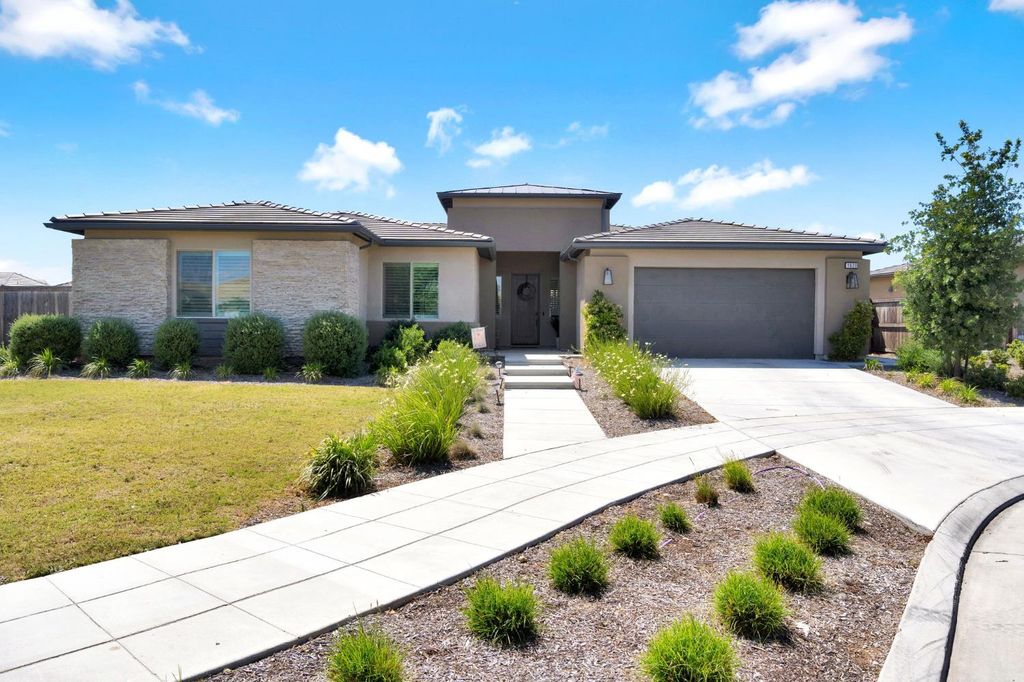 1020 Treasure Hills Drive, Madera, CA 93636