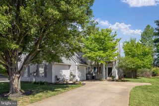 6 REGENCY DR, Stafford, VA 22554