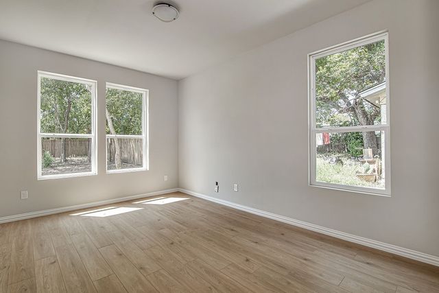 3121 Lumber Street, Fort Worth, TX 76112