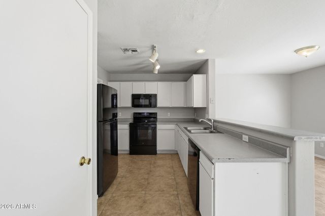 11239 W ROMA Avenue, Phoenix, AZ 85037