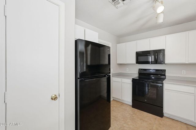 11239 W ROMA Avenue, Phoenix, AZ 85037