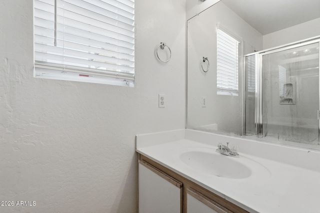 11239 W ROMA Avenue, Phoenix, AZ 85037