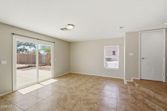 11239 W ROMA Avenue, Phoenix, AZ 85037