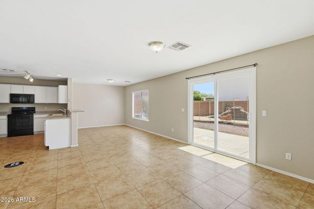 11239 W ROMA Avenue, Phoenix, AZ 85037