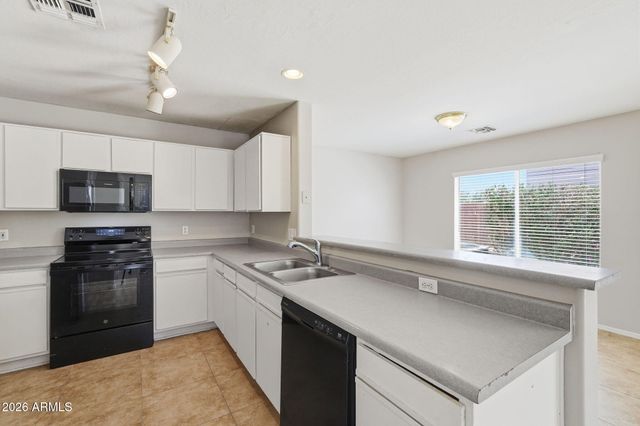 11239 W ROMA Avenue, Phoenix, AZ 85037