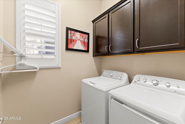 4622 E CASITAS DEL RIO Drive, Phoenix, AZ 85050