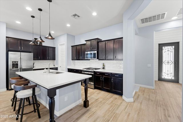 4622 E CASITAS DEL RIO Drive, Phoenix, AZ 85050