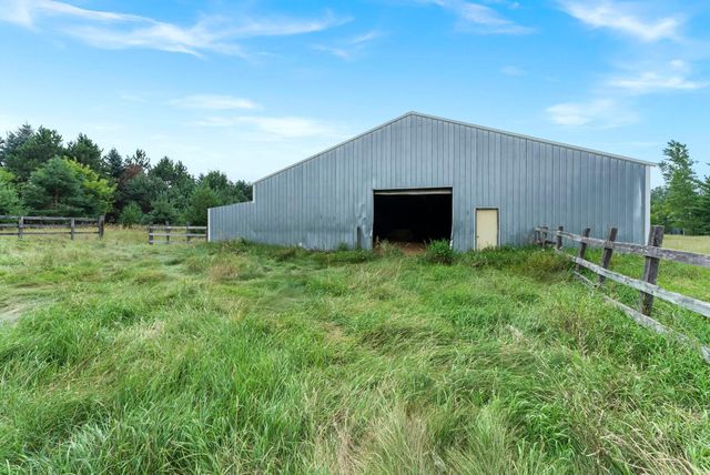 32360 Roanoke Street NW, Cambridge, MN 55008