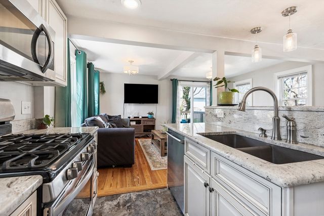 8 Hitch, Fairhaven, MA 02719