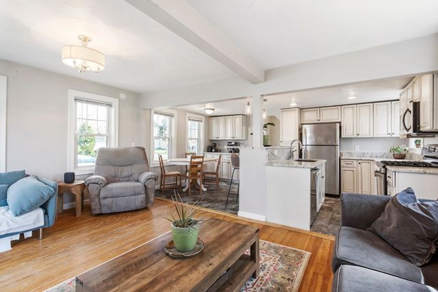 8 Hitch, Fairhaven, MA 02719