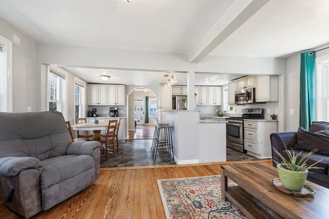 8 Hitch, Fairhaven, MA 02719
