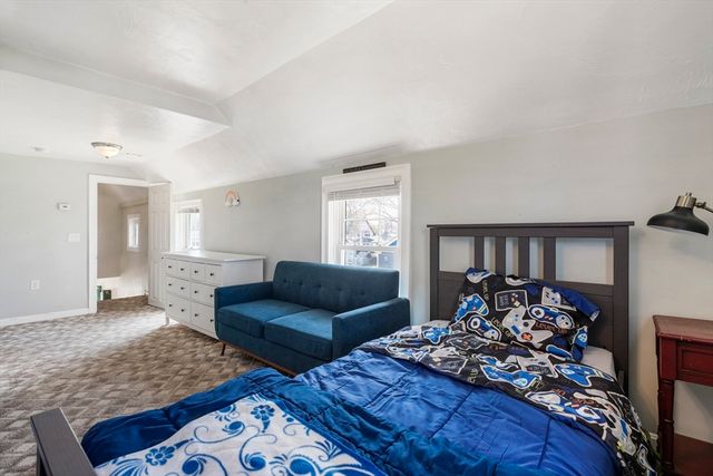 8 Hitch, Fairhaven, MA 02719