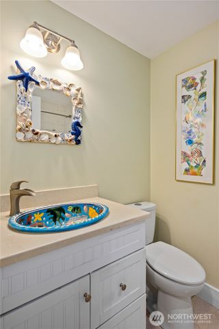 801 Livingston Bay Shore Drive, Camano Island, WA 98282