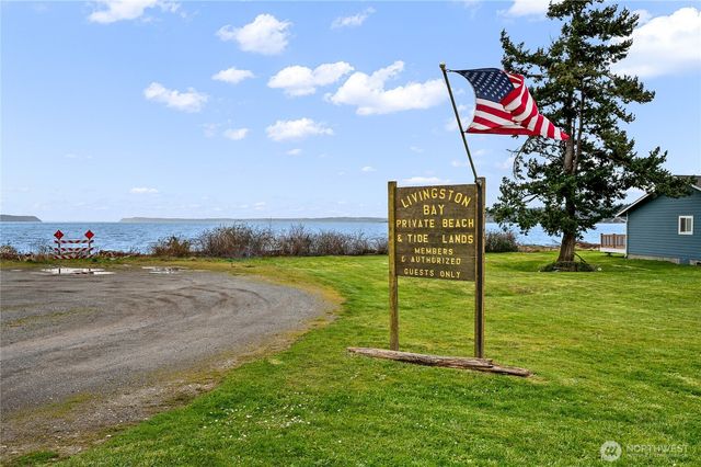 801 Livingston Bay Shore Drive, Camano Island, WA 98282