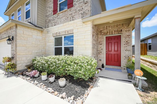 318 Saiga Dr, New Braunfels, TX 78130
