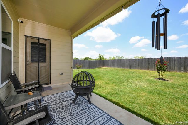 318 Saiga Dr, New Braunfels, TX 78130