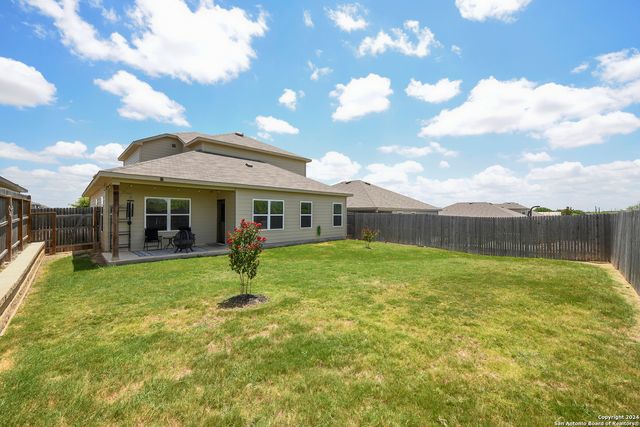 318 Saiga Dr, New Braunfels, TX 78130