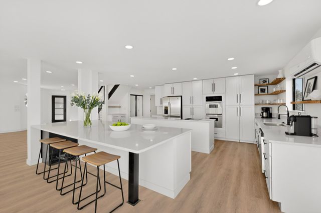 5 Pine Tree Court, Cedar Crest, NM 87008