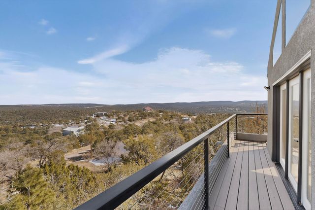 5 Pine Tree Court, Cedar Crest, NM 87008