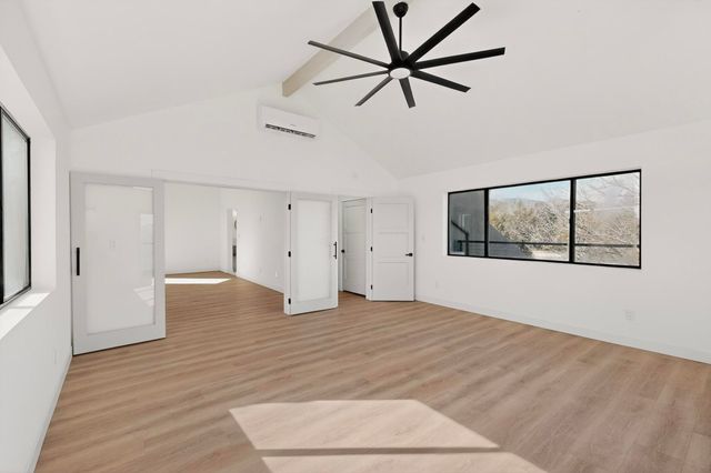 5 Pine Tree Court, Cedar Crest, NM 87008