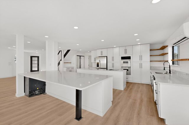 5 Pine Tree Court, Cedar Crest, NM 87008