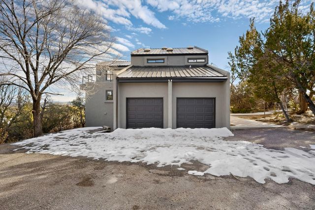 5 Pine Tree Court, Cedar Crest, NM 87008
