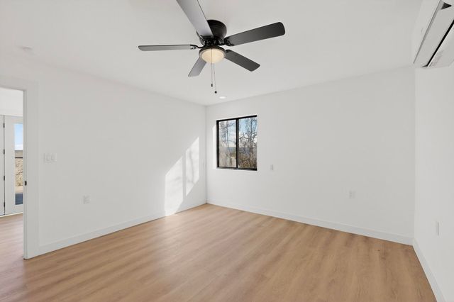 5 Pine Tree Court, Cedar Crest, NM 87008