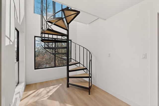 5 Pine Tree Court, Cedar Crest, NM 87008