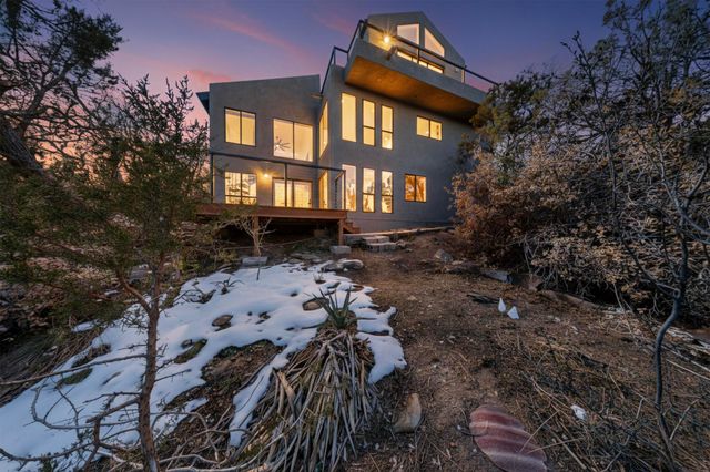 5 Pine Tree Court, Cedar Crest, NM 87008