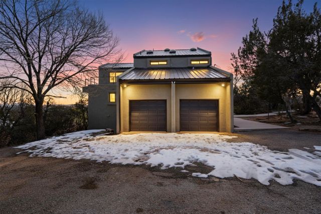 5 Pine Tree Court, Cedar Crest, NM 87008