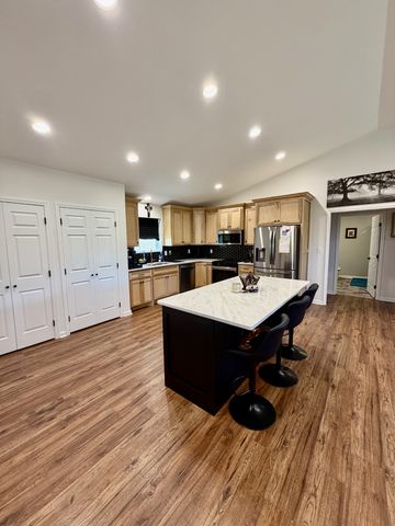 3 Harrison Rd, Five Points, TN 38457