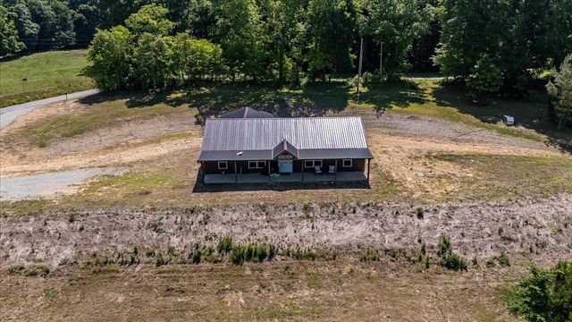 3 Harrison Rd, Five Points, TN 38457