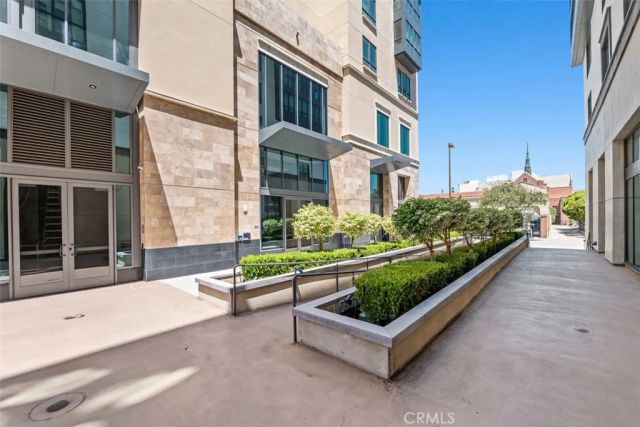 39 S Los Robles Avenue 6020, Pasadena, CA 91101