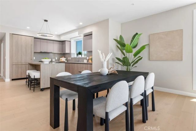 39 S Los Robles Avenue 6020, Pasadena, CA 91101