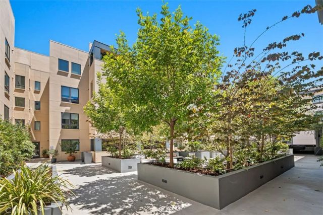 39 S Los Robles Avenue 6020, Pasadena, CA 91101